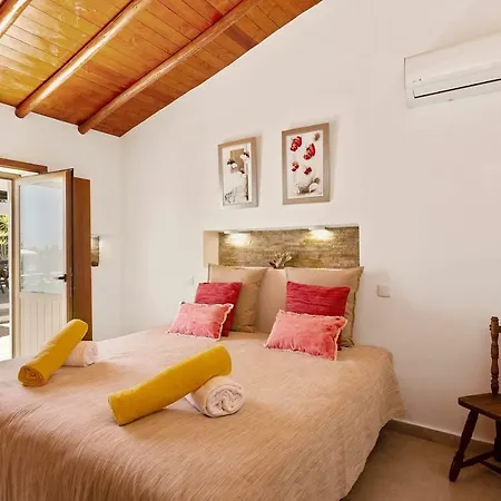 Assumadas Villa